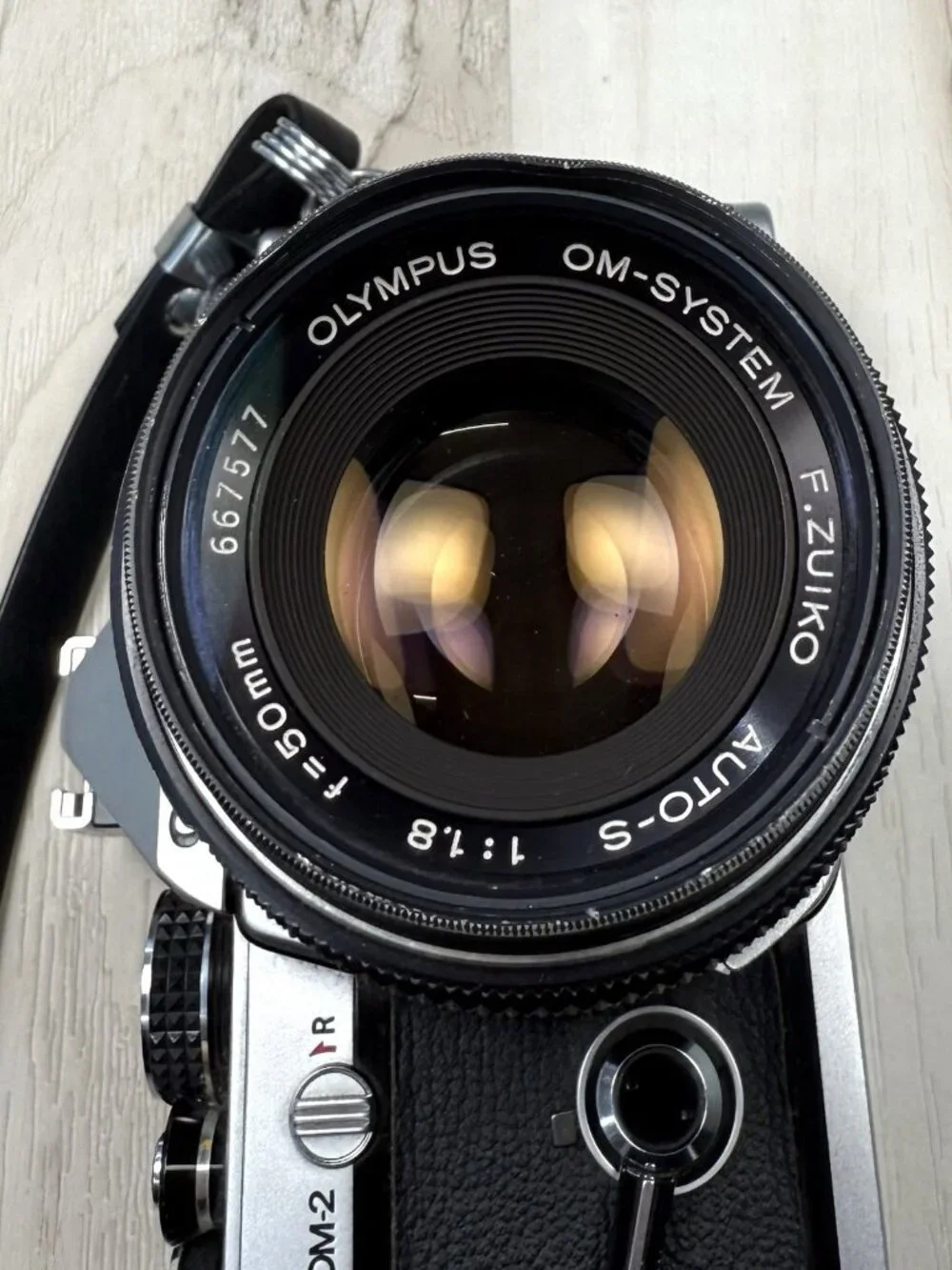 VTG OLYMPUS OM-2 SLR 35mm Film CAMERA w/ F-Zuiko 50mm f/1.8 Lens Strap UNTESTED